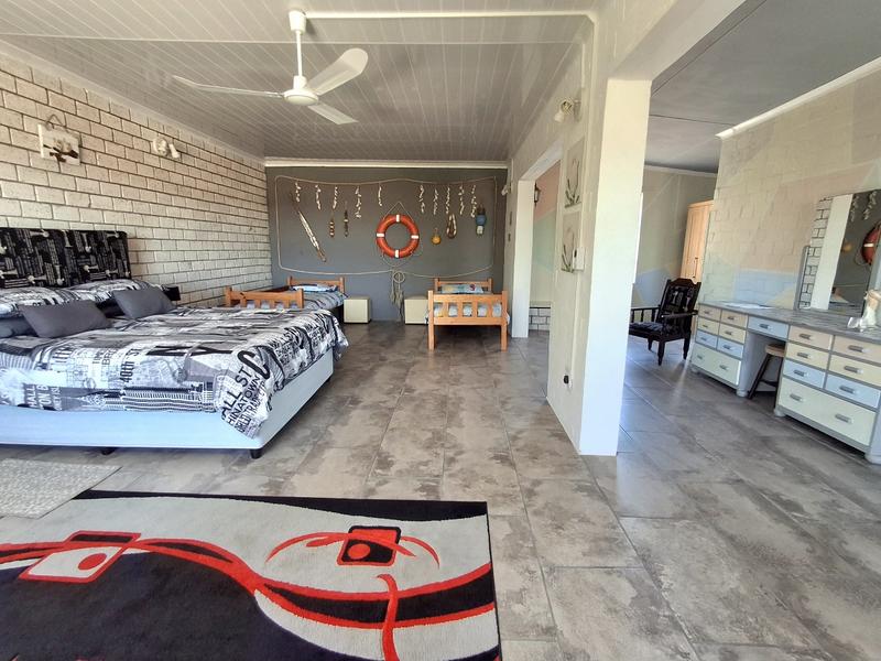 5 Bedroom Property for Sale in Britannia Bay Western Cape